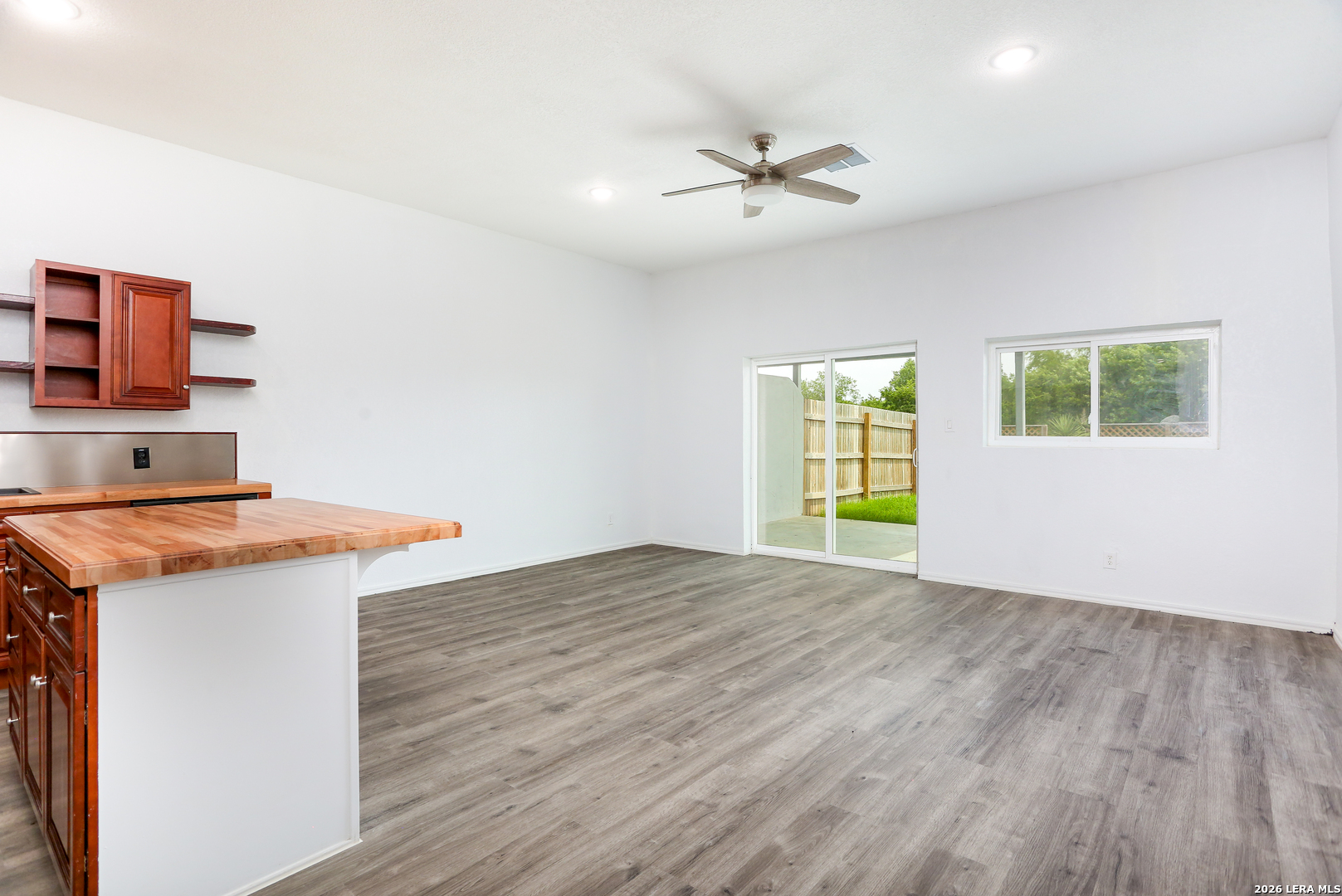 8611 Key Windy Way Converse TX 78109