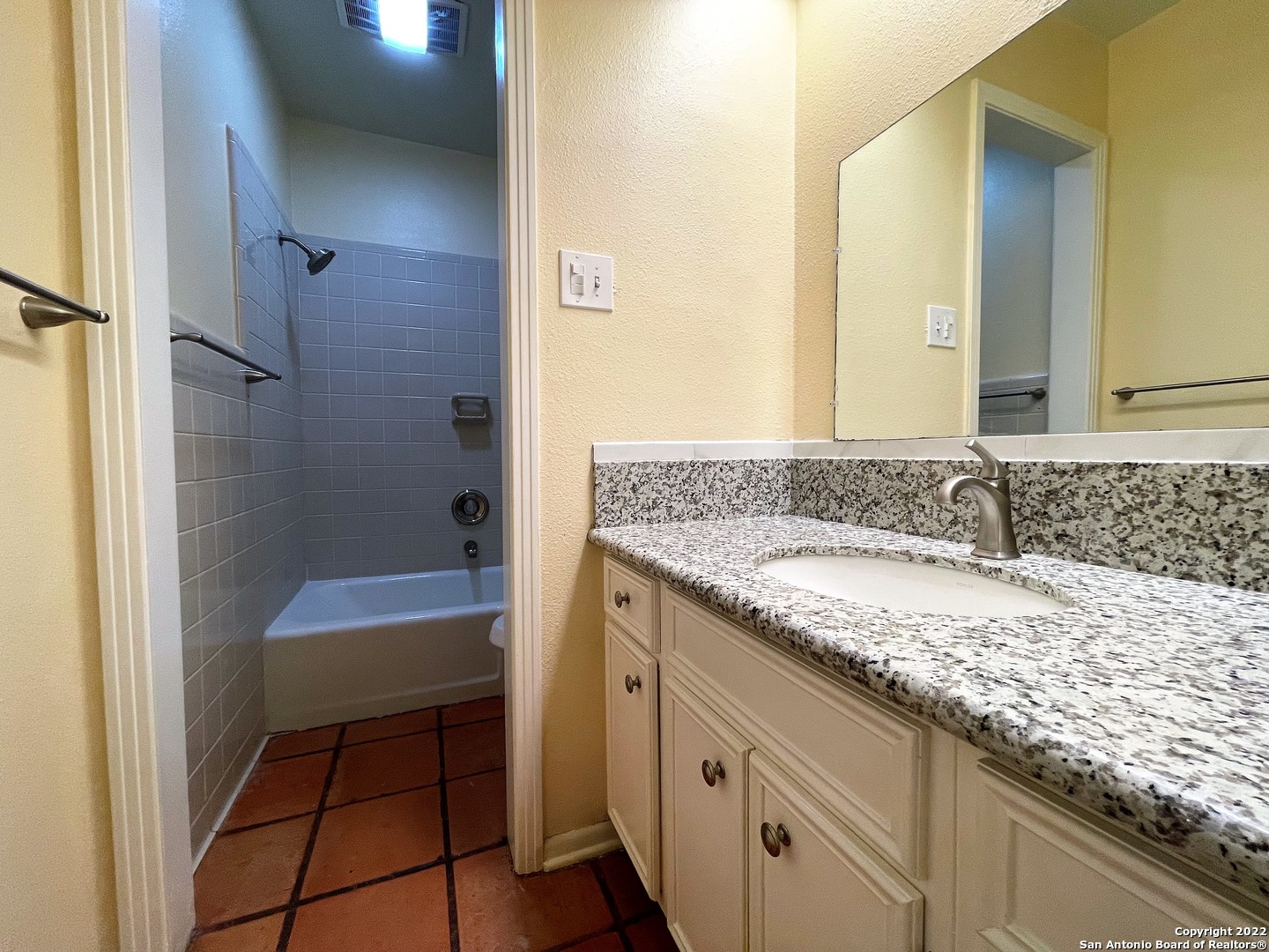 3723 Twisted Oaks Drive San Antonio TX 78217