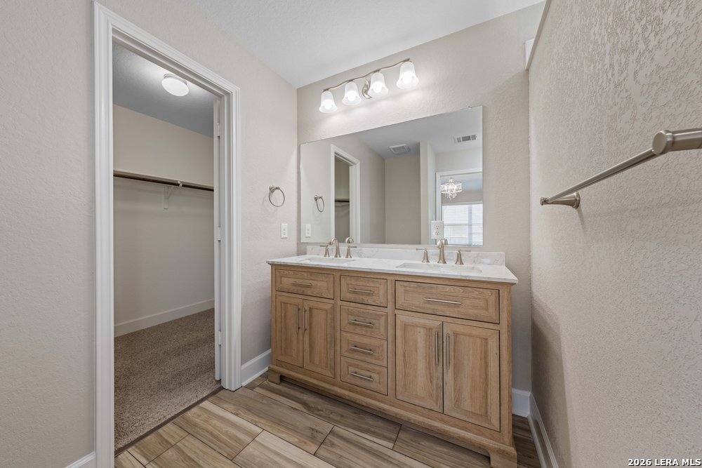 6083 Akin Circle San Antonio TX 78261