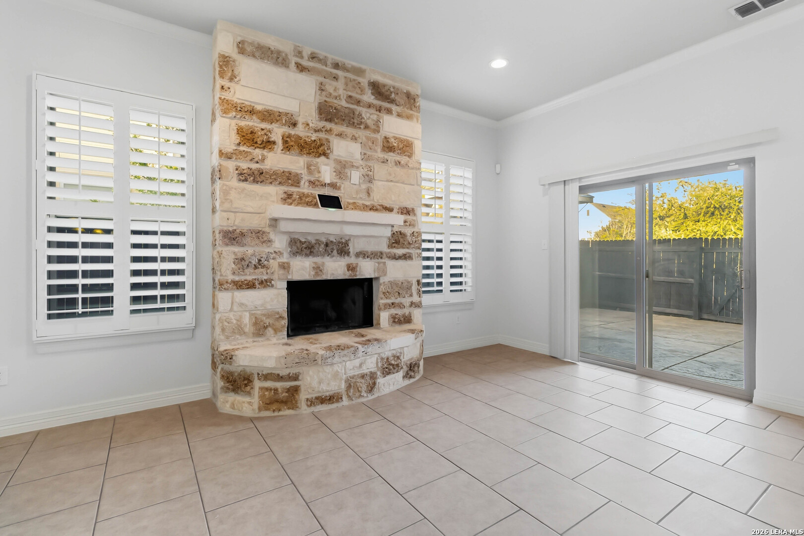 5923 Whitby San Antonio TX 78240