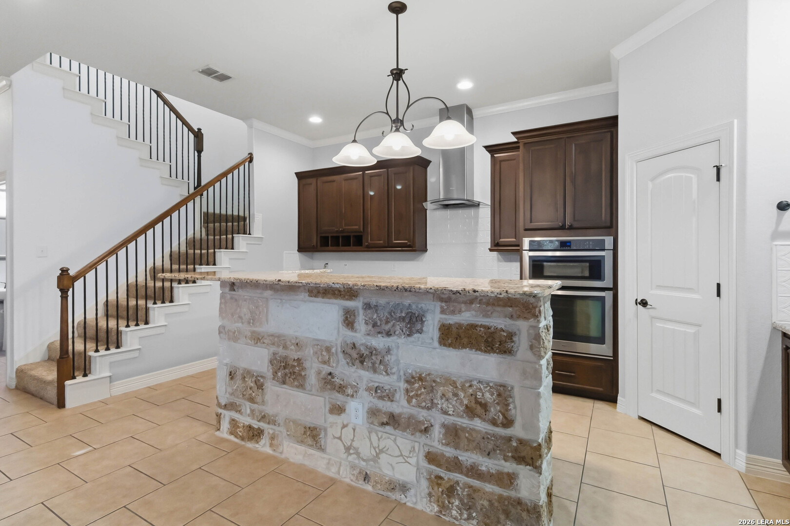 5923 Whitby San Antonio TX 78240
