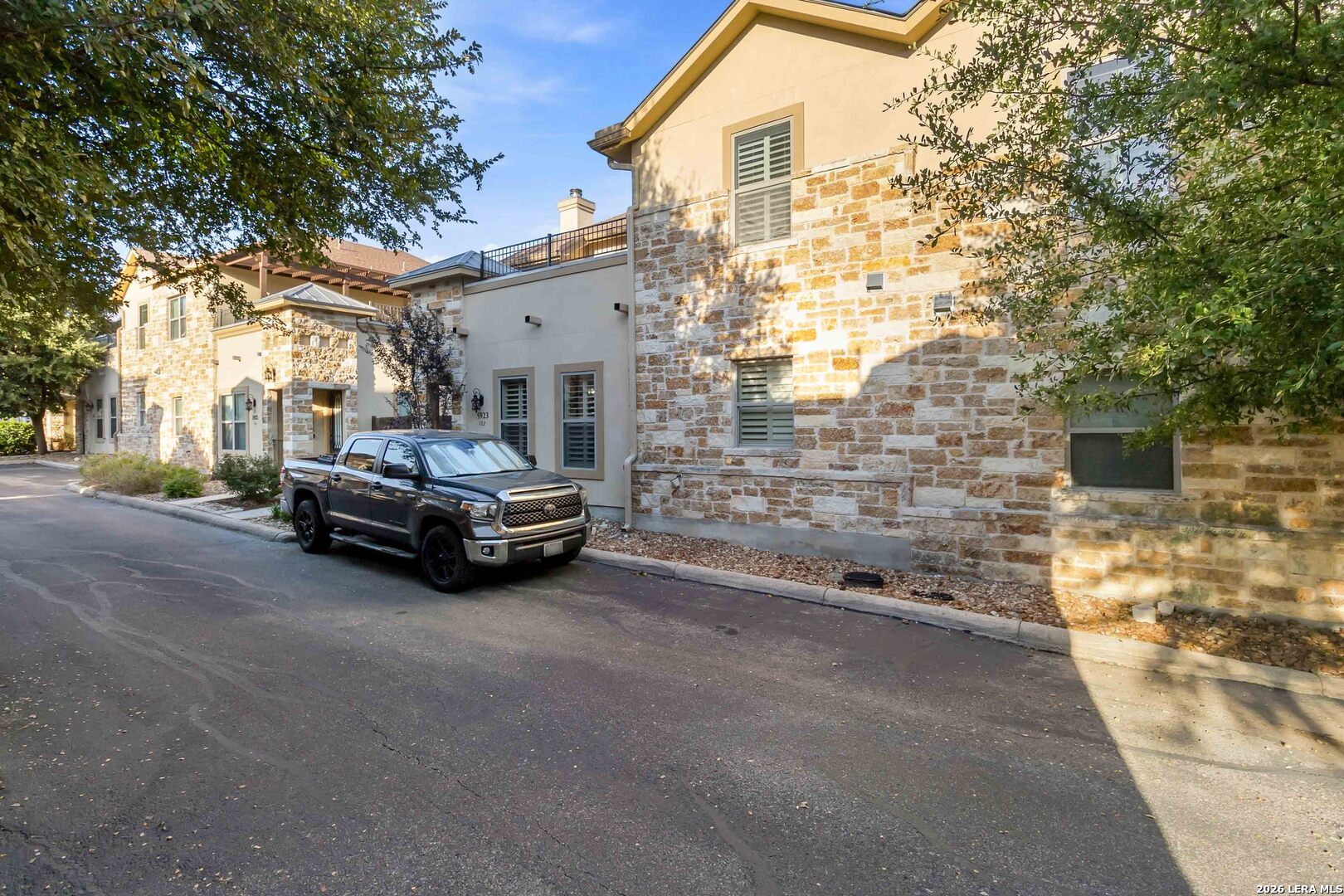 5923 Whitby San Antonio TX 78240