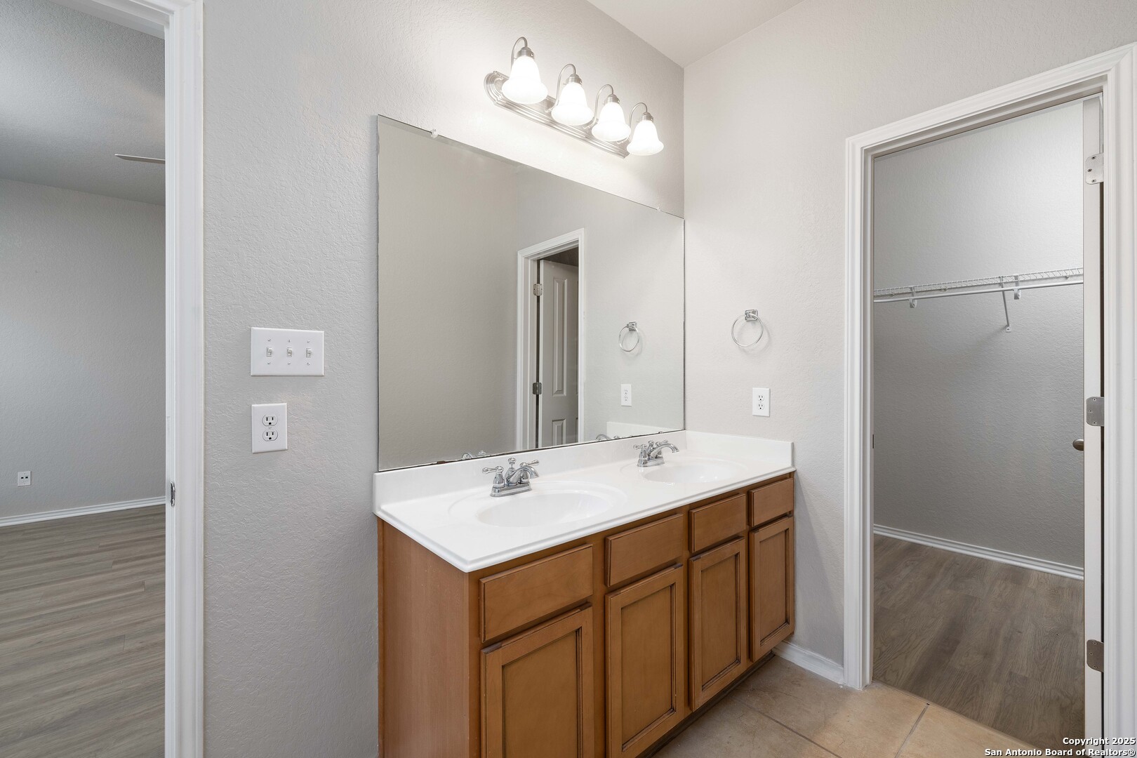 120 Clapboard Run Cibolo TX 78108