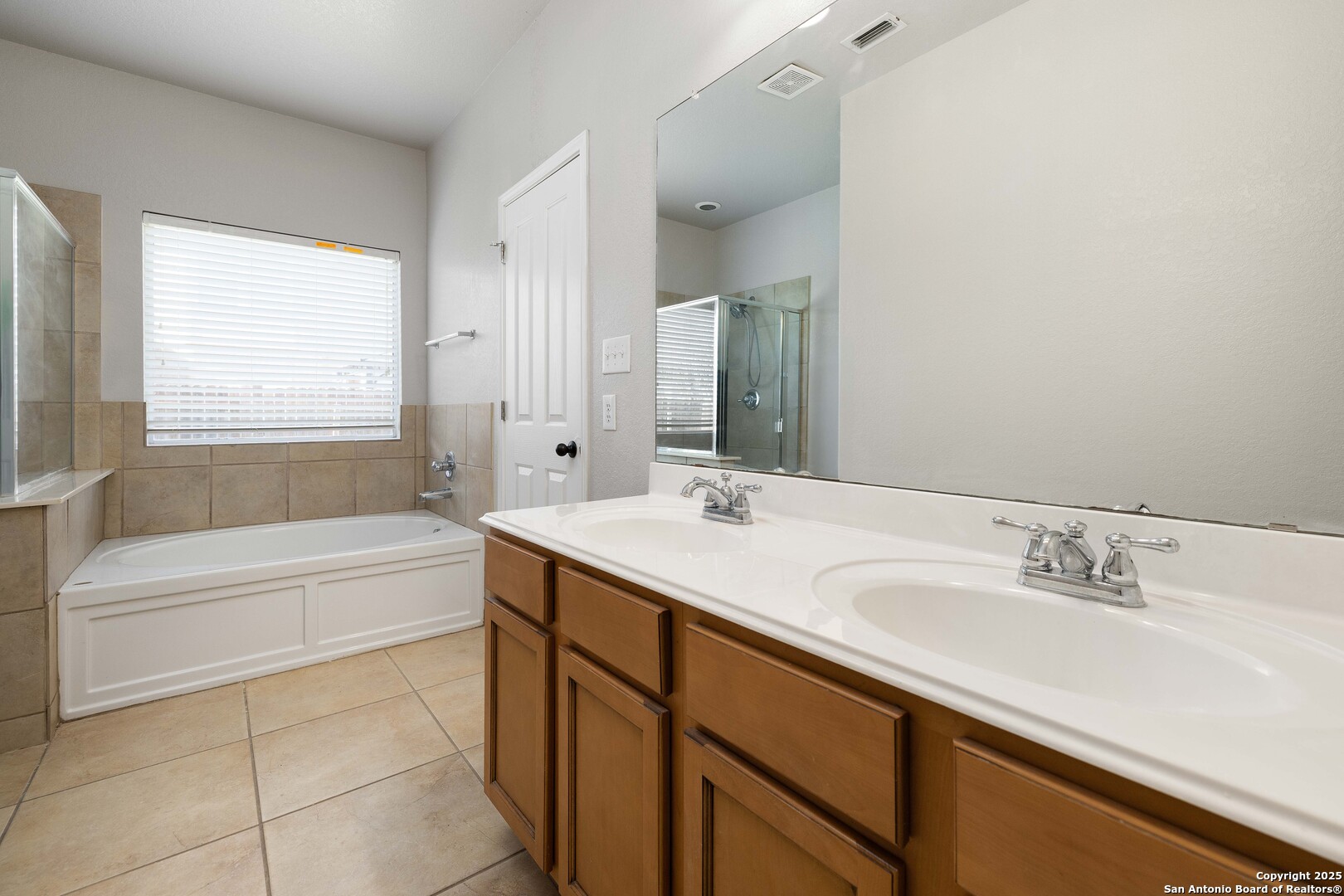 120 Clapboard Run Cibolo TX 78108