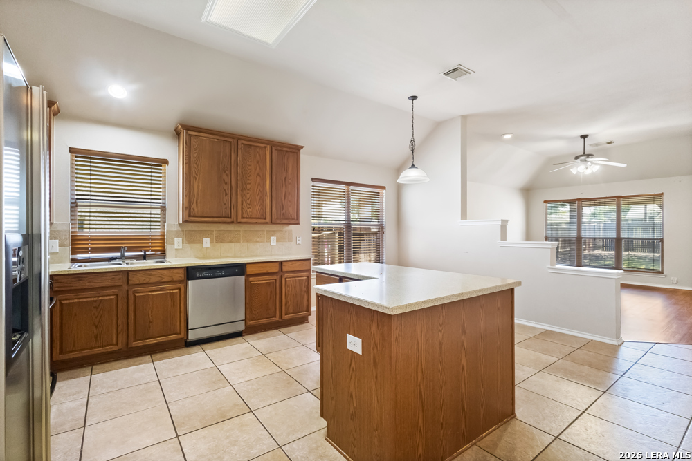 908 Rimrock Trail Schertz TX 78154