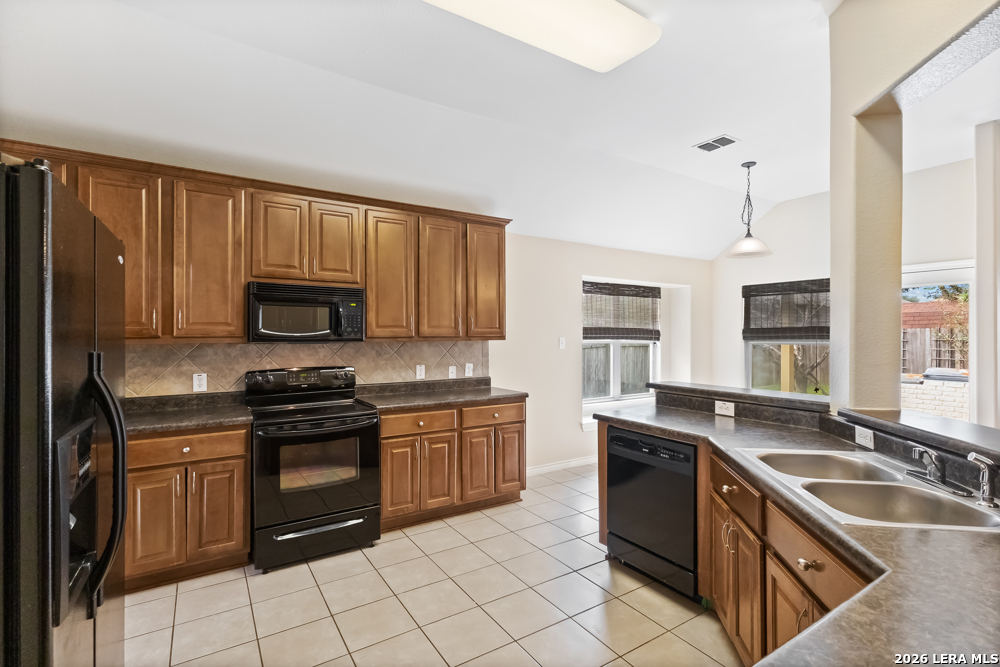 15713 Fair Lane San Antonio TX 78154