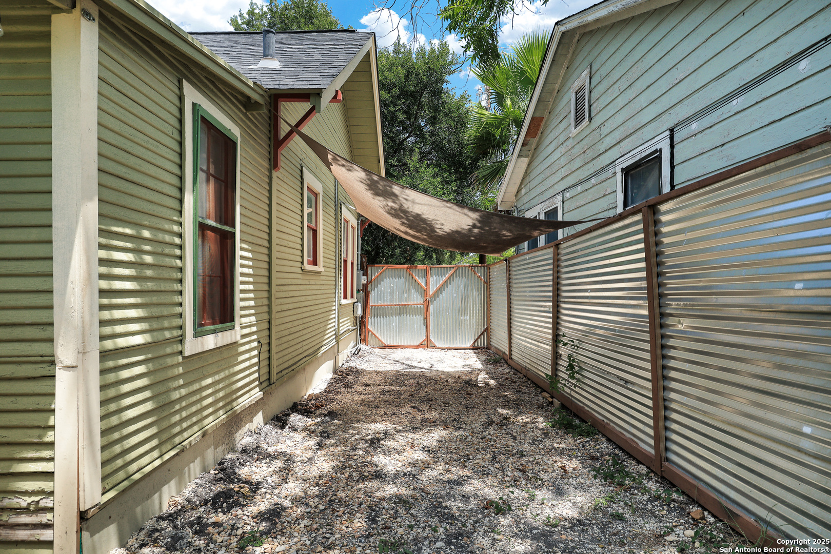 331 Adaes San Antonio TX 78207