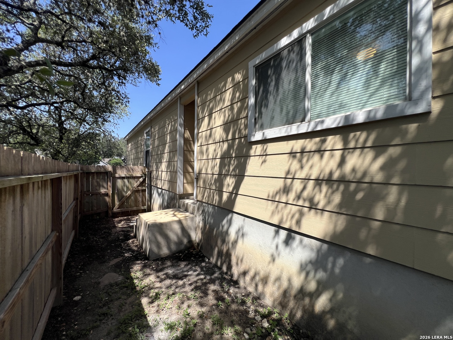 7302 Trail Crossing San Antonio TX 78250