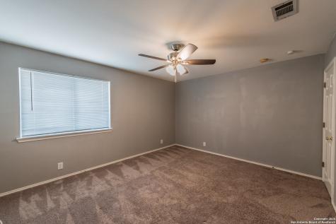 1302 Bobcat Pass San Antonio TX 78251