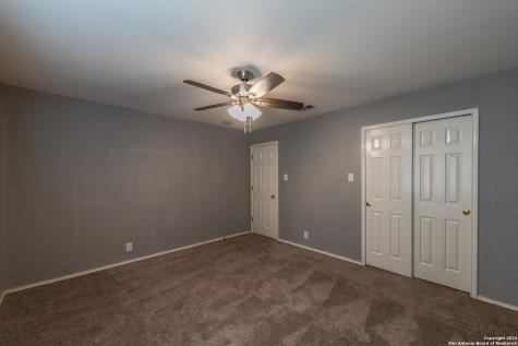 1302 Bobcat Pass San Antonio TX 78251
