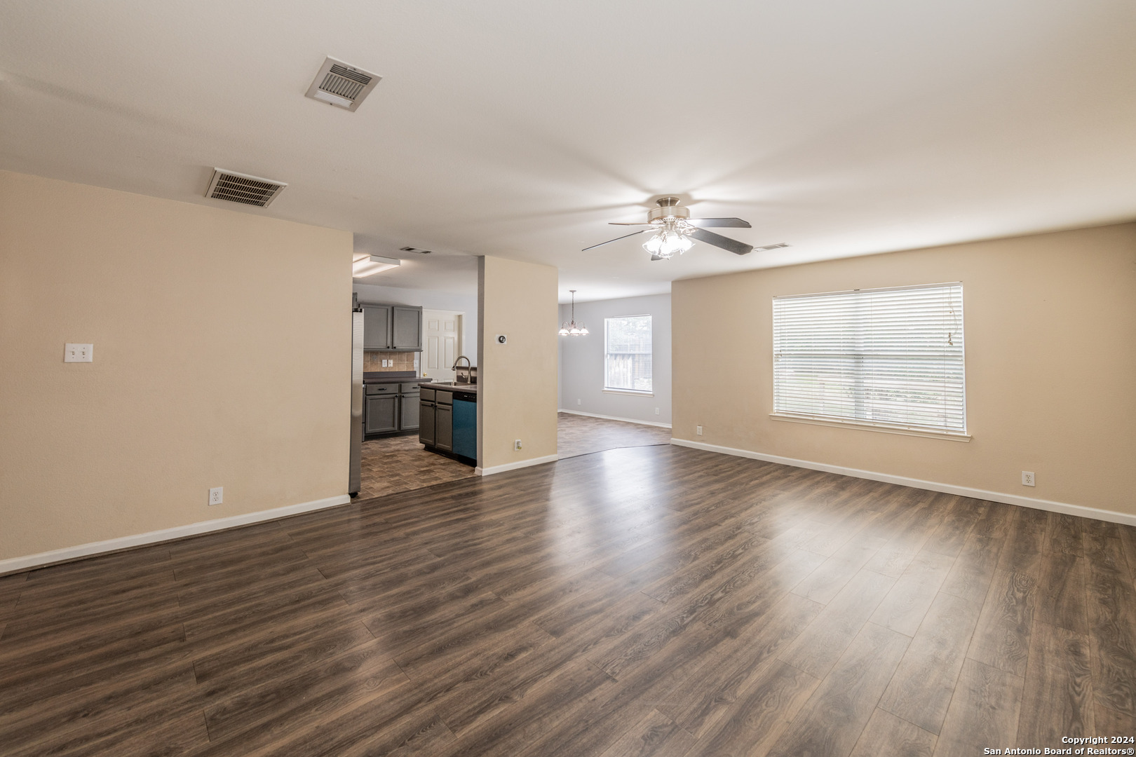 1302 Bobcat Pass San Antonio TX 78251