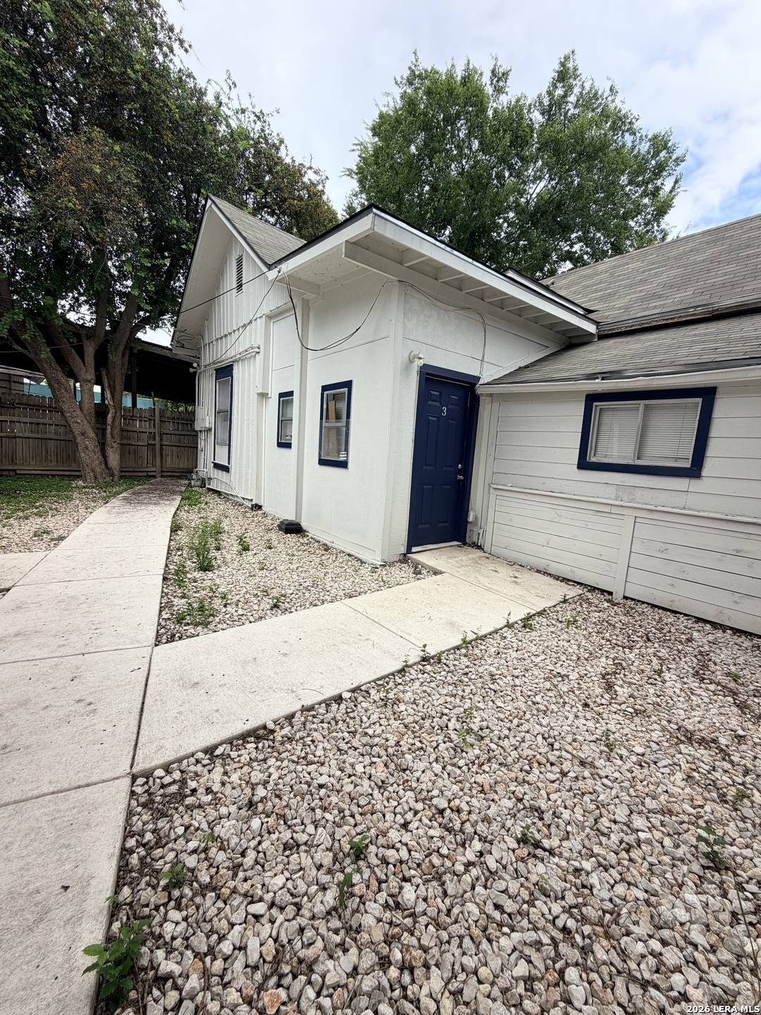3430 S Flores San Antonio TX 78204