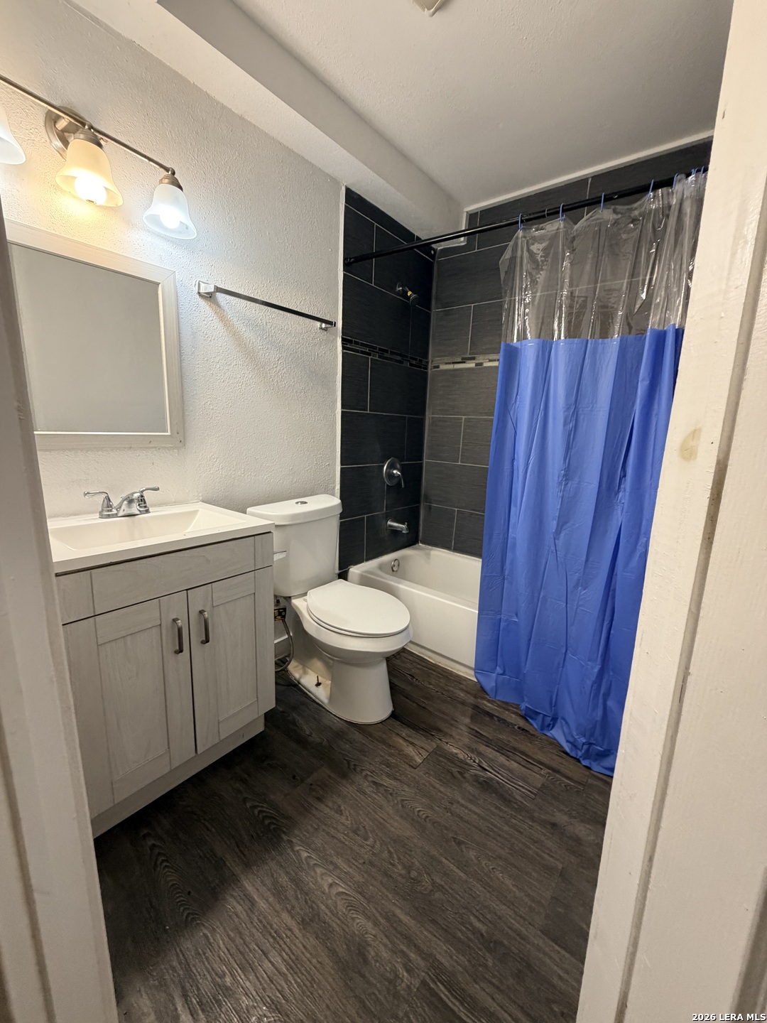 3430 S Flores San Antonio TX 78204