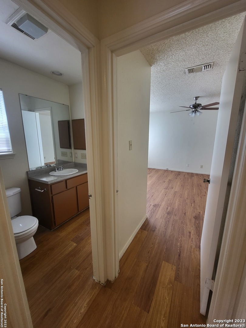 8427 Cranberry Hill San Antonio TX 78254