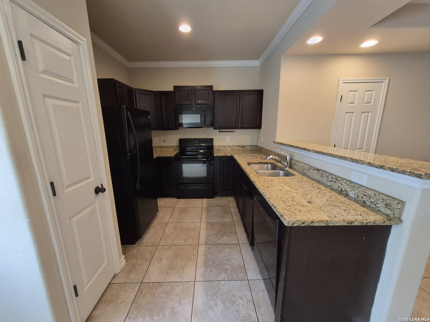 16824 Dancing Ava Selma TX 78154