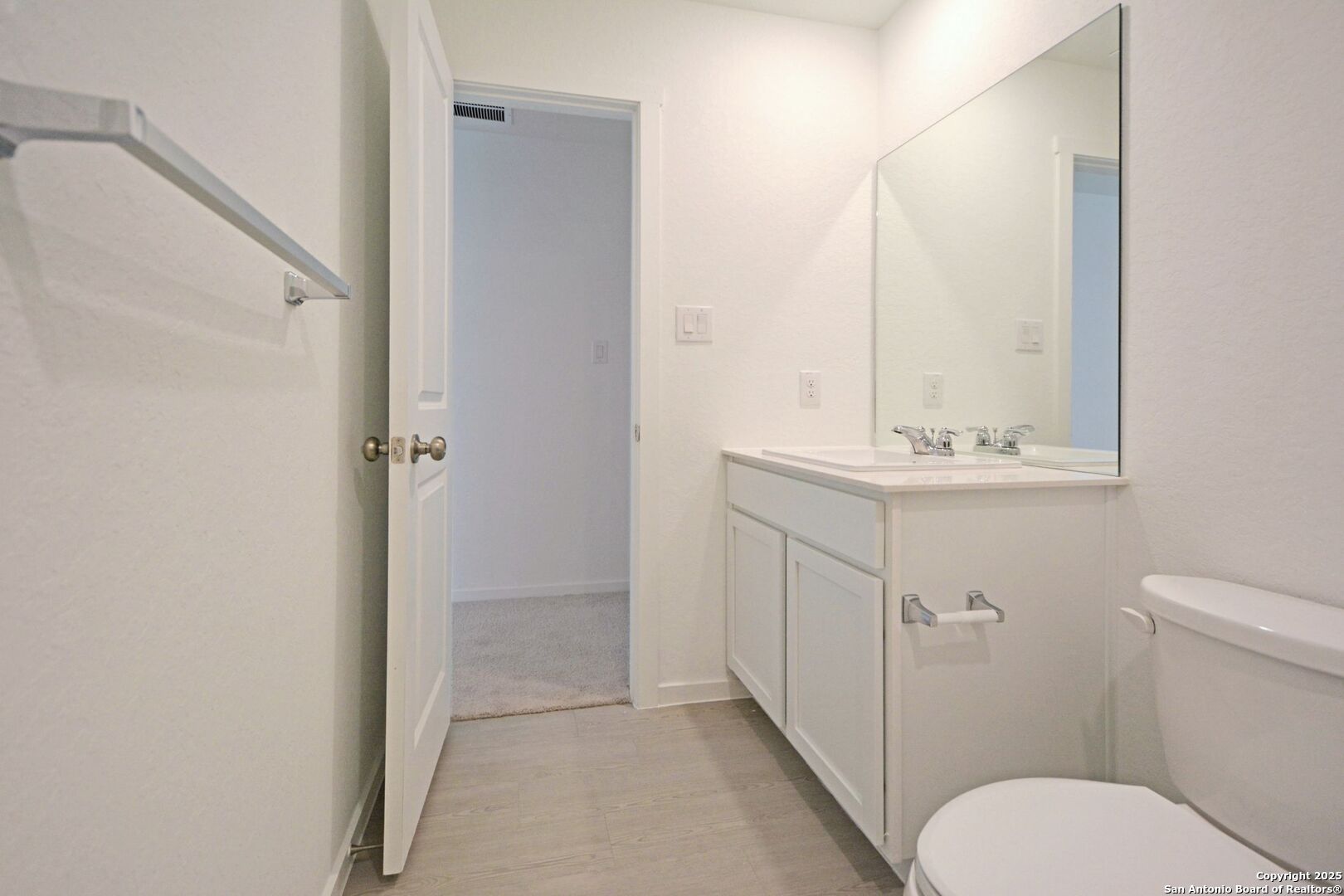 5029 Winecup Cove Converse TX 78109