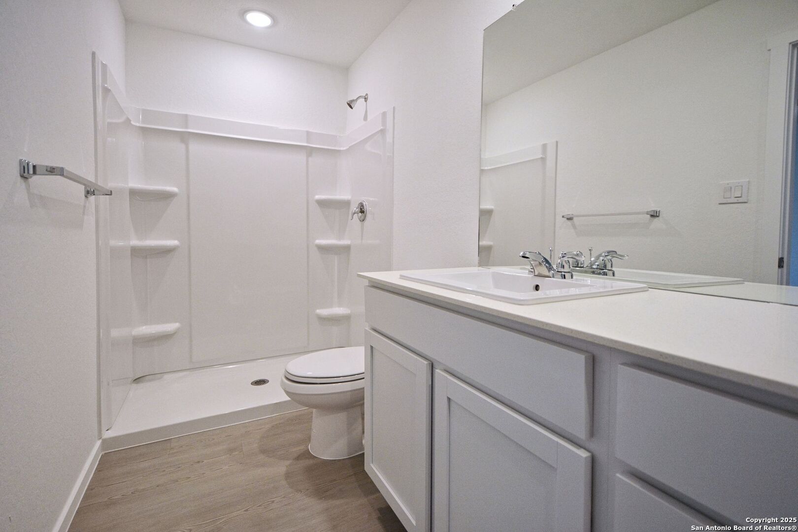 5029 Winecup Cove Converse TX 78109