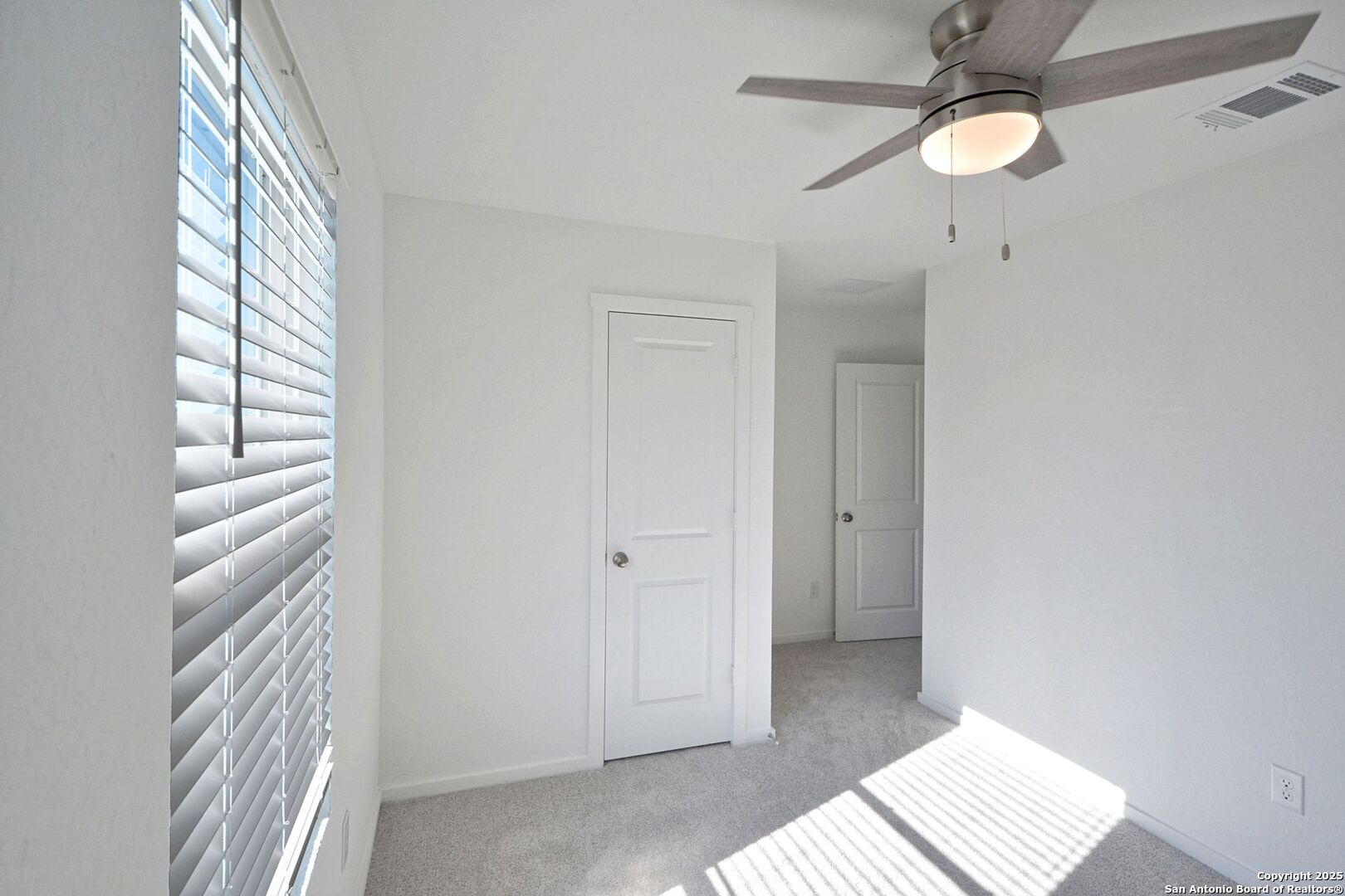 5029 Winecup Cove Converse TX 78109