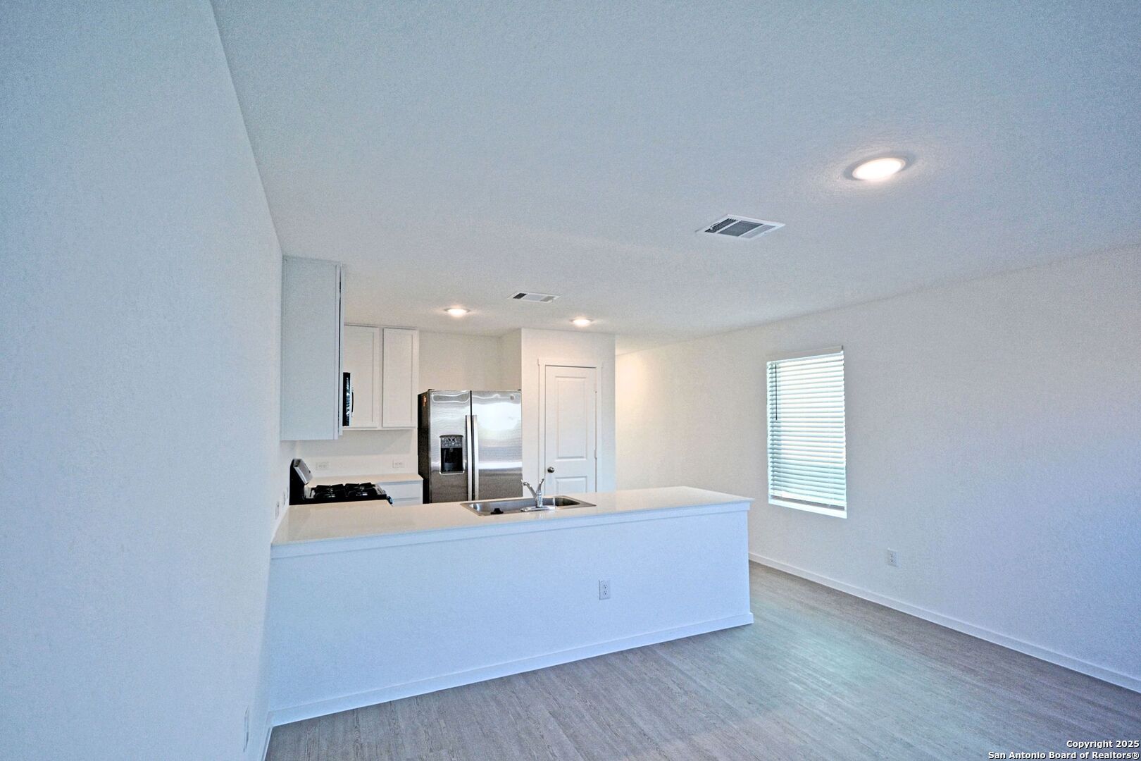 5029 Winecup Cove Converse TX 78109