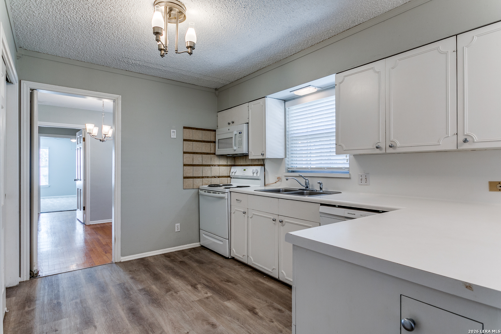331 E Rosewood San Antonio TX 78212