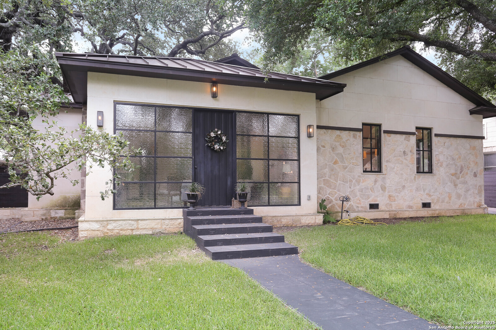 182 E Edgewood Place Alamo Heights TX 78209