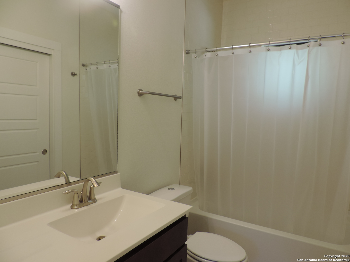 425 E Mistletoe Avenue San Antonio TX 78212