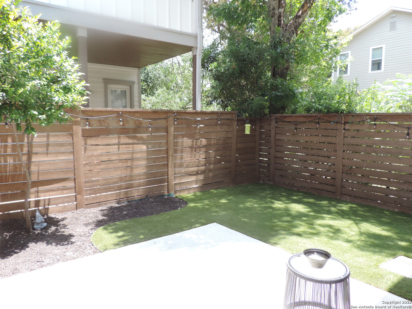 425 E Mistletoe Avenue San Antonio TX 78212
