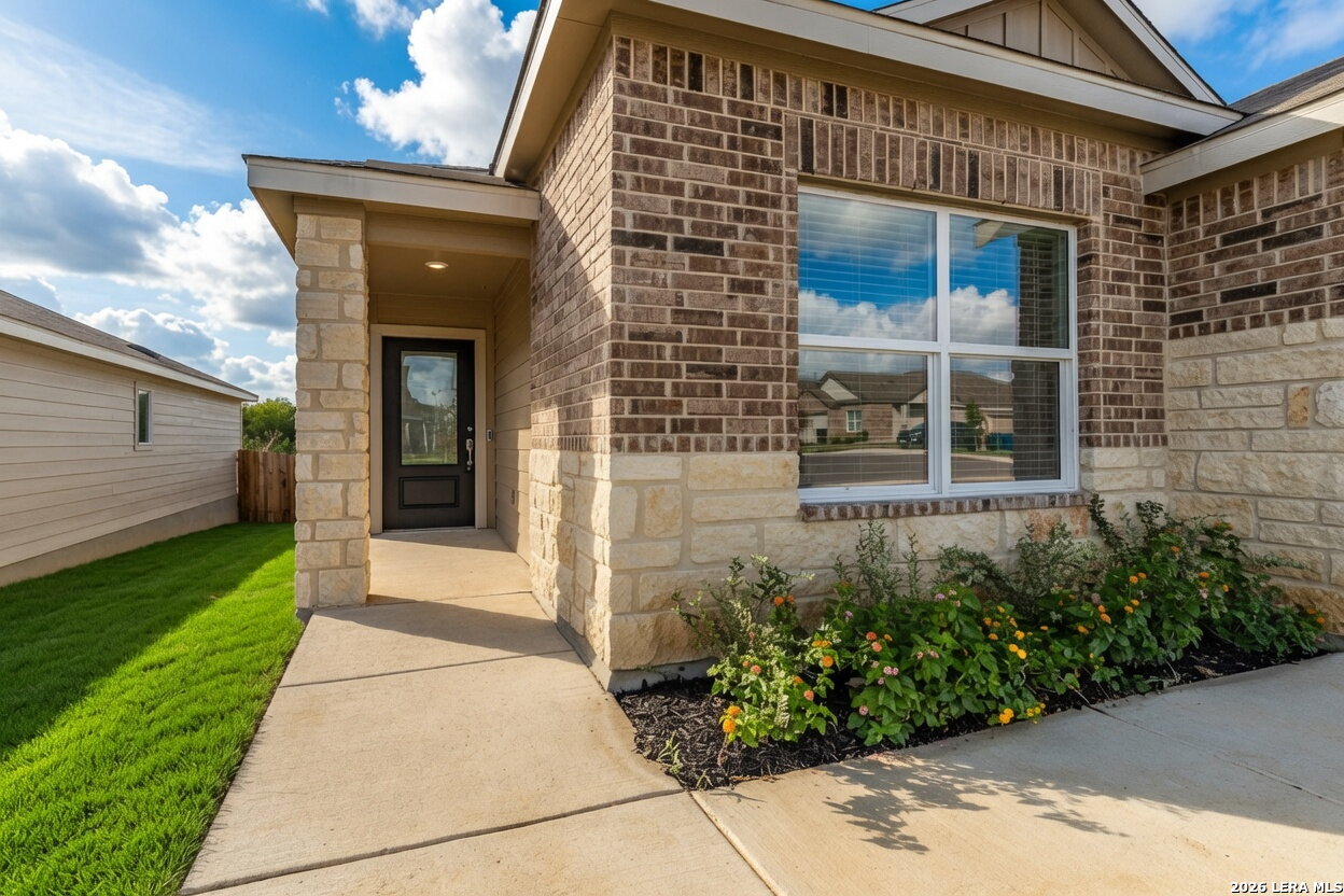 706 Red Field San Antonio TX 78221