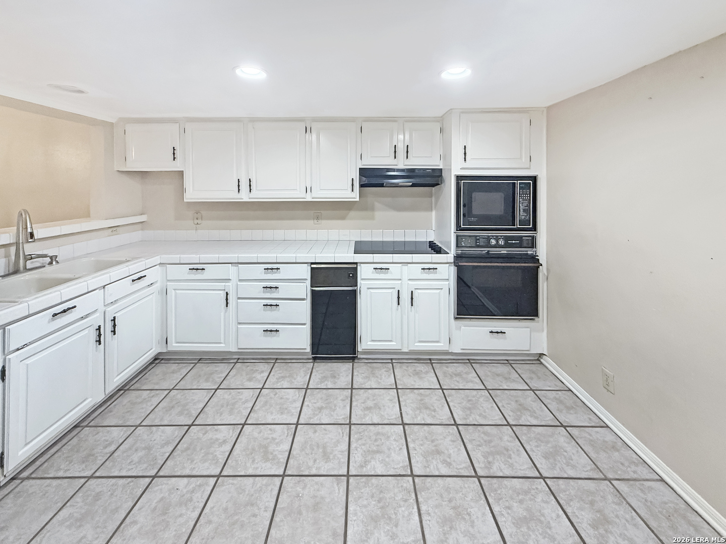 16710 Henderson Pass San Antonio TX 78232