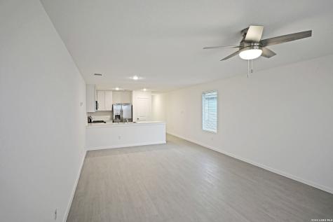 2415 Shady Grove New Braunfels TX 78130