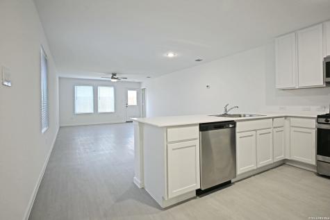 2415 Shady Grove New Braunfels TX 78130