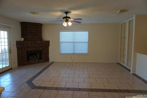 7515 Foss Meadows San Antonio TX 78244