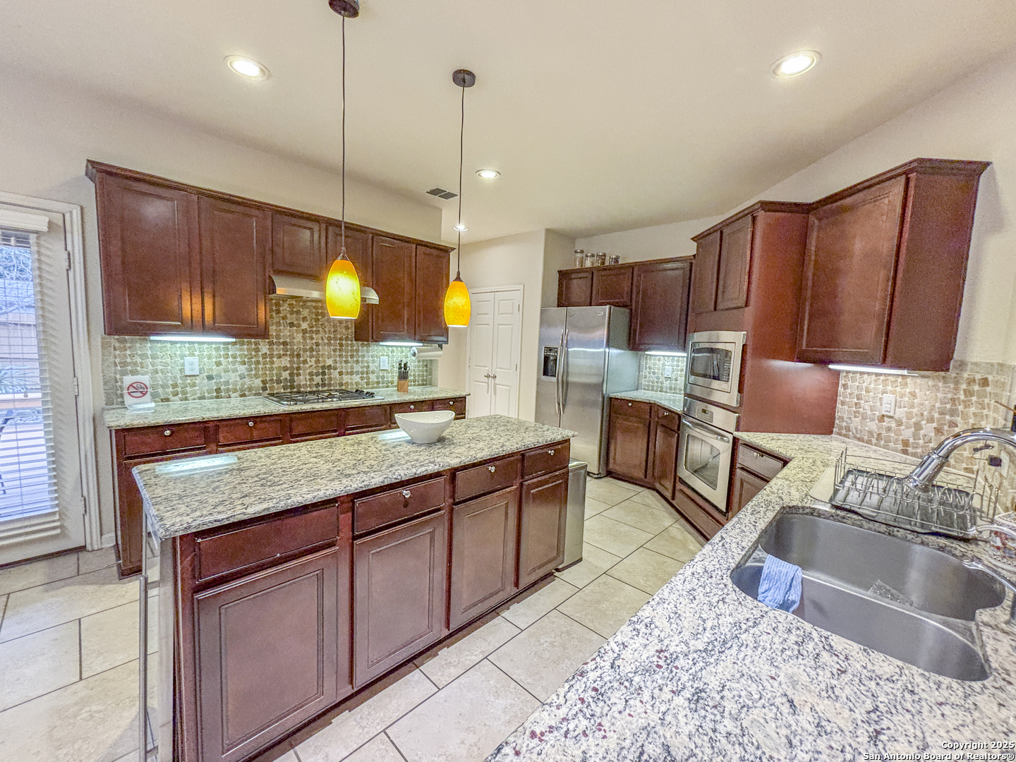 25010 Buttermilk Lane San Antonio TX 78255