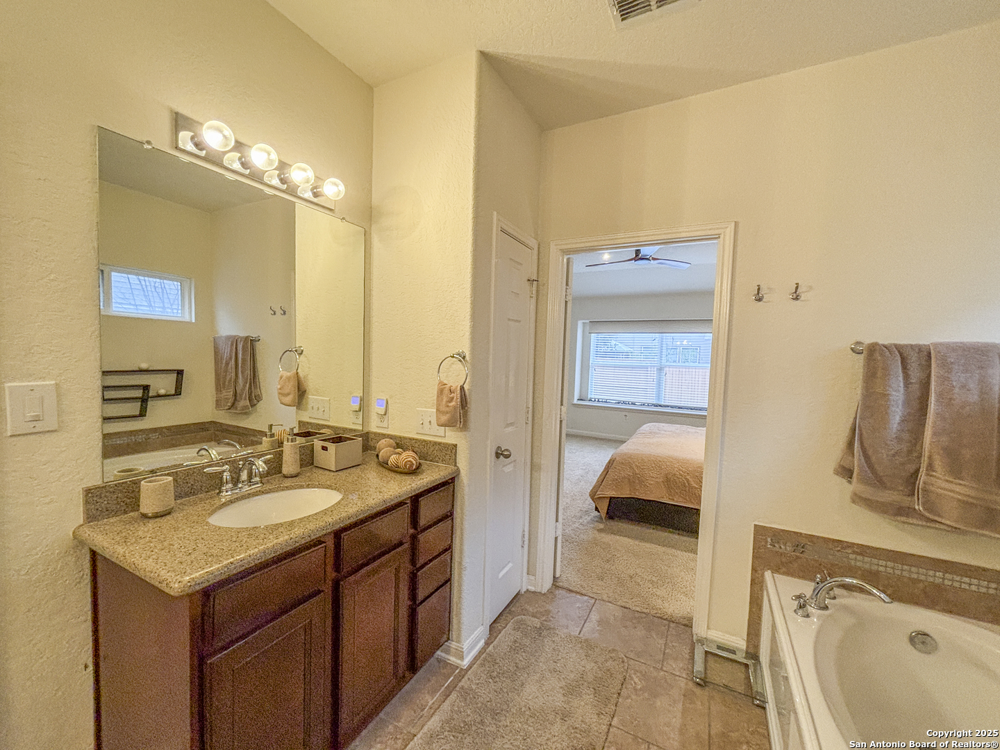 25010 Buttermilk Lane San Antonio TX 78255