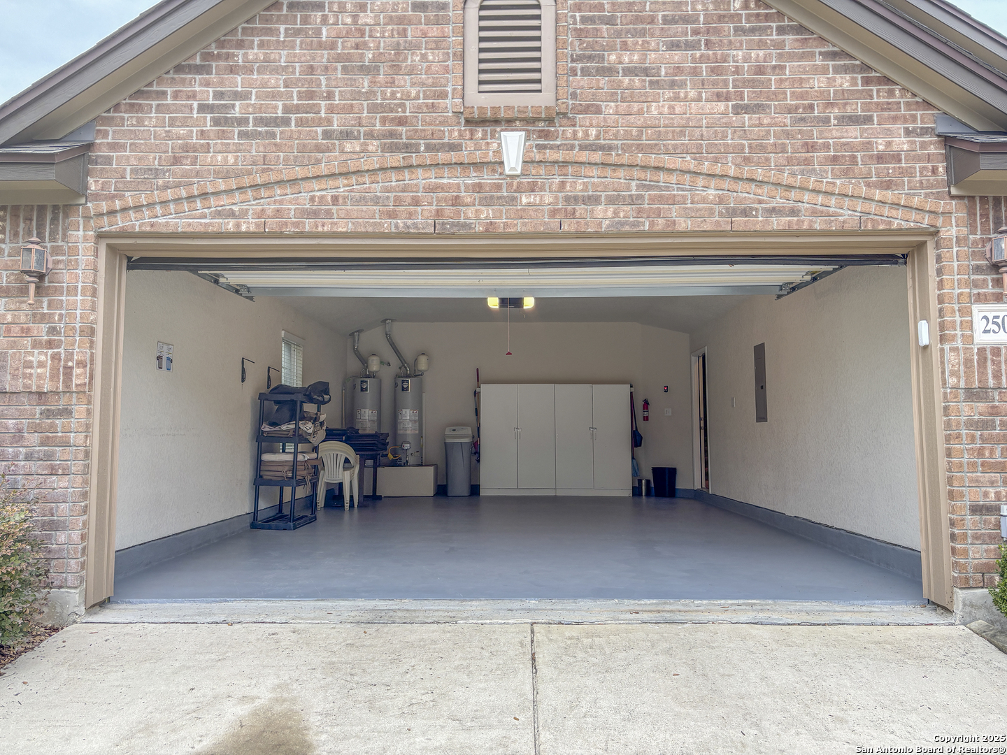 25010 Buttermilk Lane San Antonio TX 78255