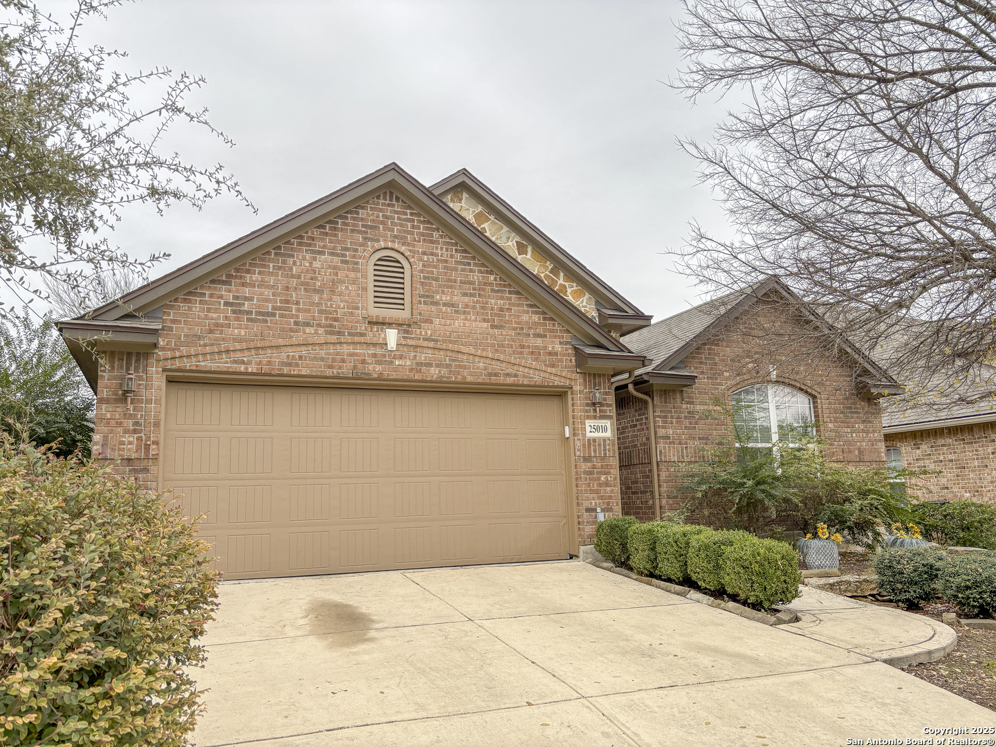 25010 Buttermilk Lane San Antonio TX 78255