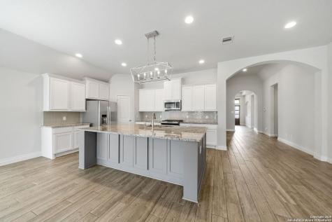 2981 Grove Way Seguin TX 78155