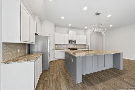 2981 Grove Way Seguin TX 78155
