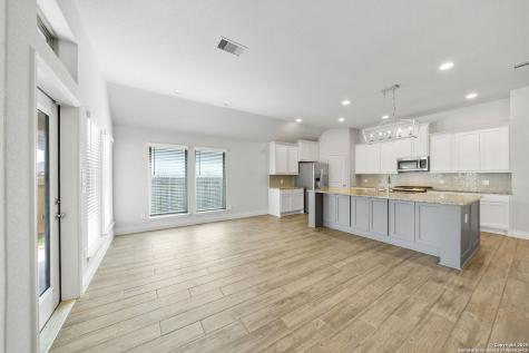 2981 Grove Way Seguin TX 78155