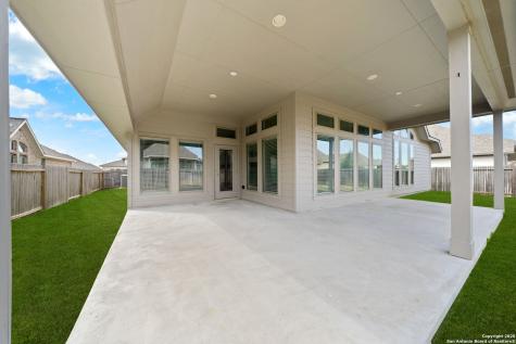 2981 Grove Way Seguin TX 78155