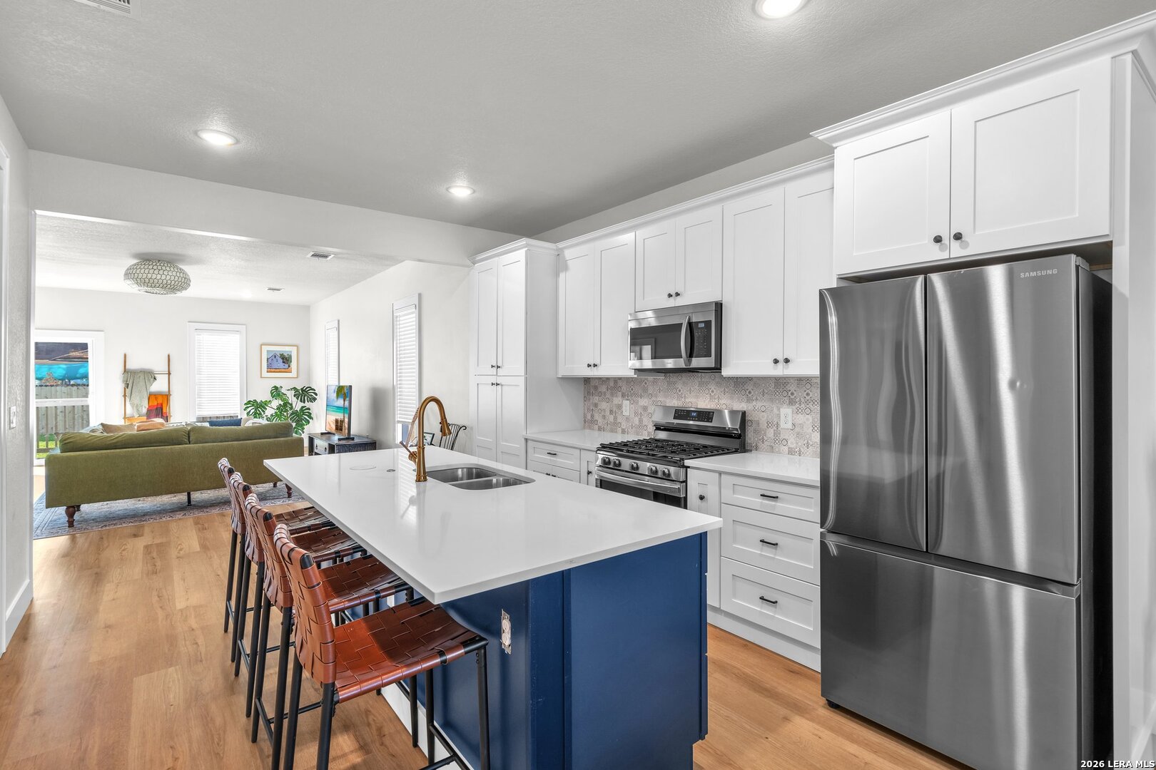 554 E Mitchell Street San Antonio TX 78210