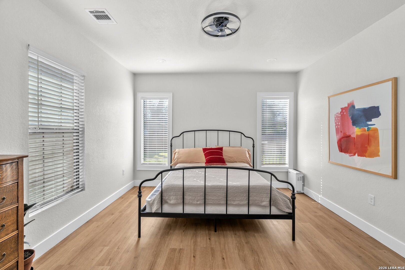 554 E Mitchell Street San Antonio TX 78210