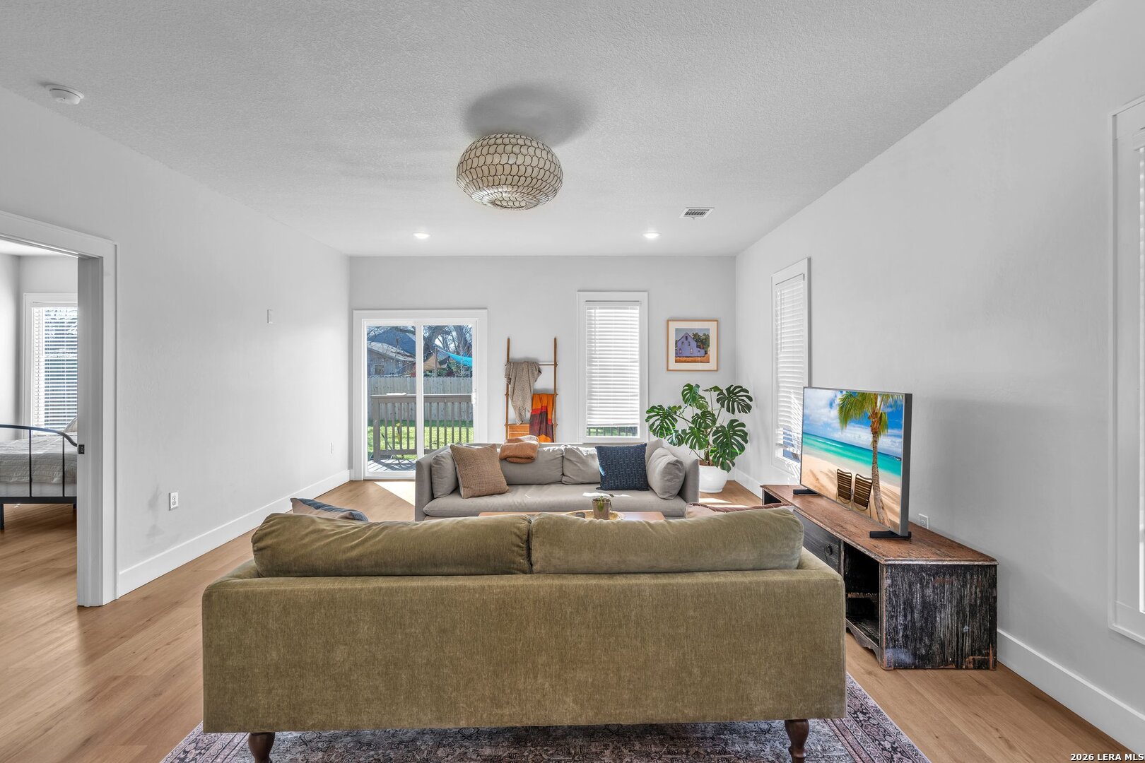 554 E Mitchell Street San Antonio TX 78210