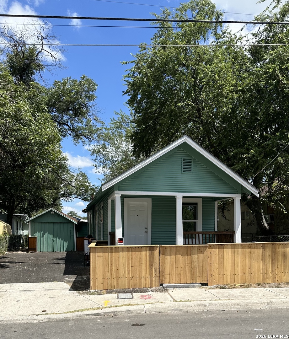 307 E Lambert San Antonio TX 78204