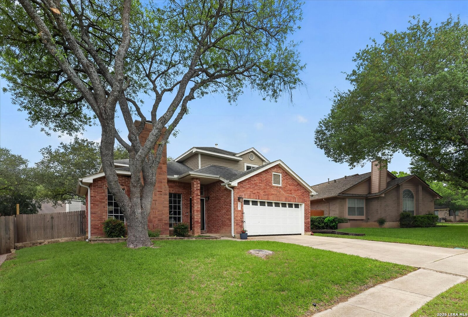 11211 Forest Rain Live Oak TX 78233