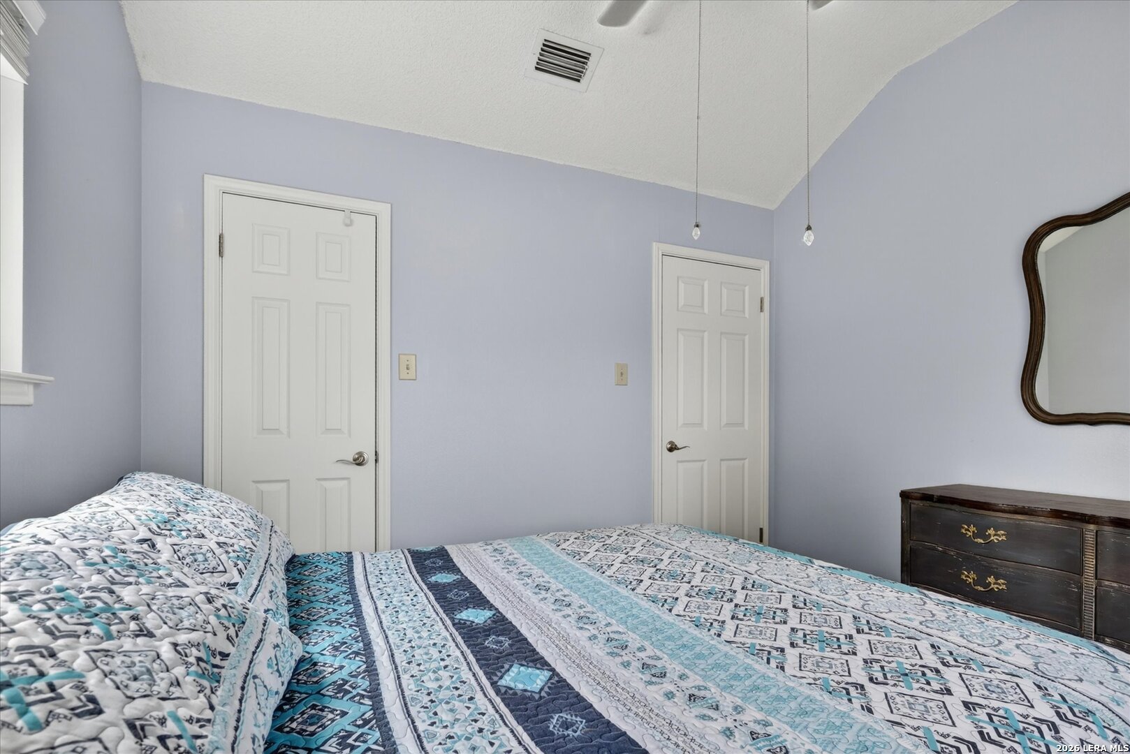 11211 Forest Rain Live Oak TX 78233