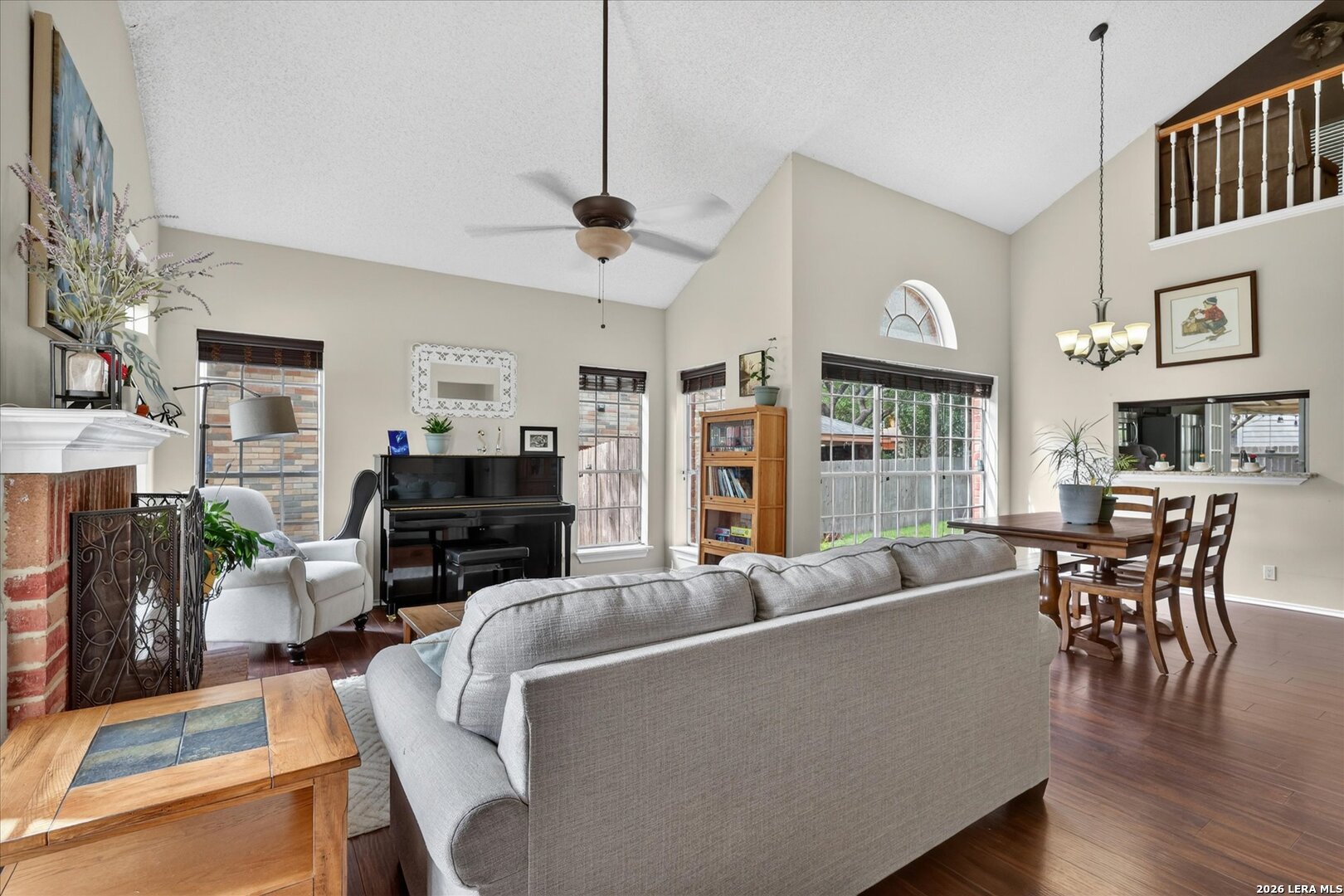 11211 Forest Rain Live Oak TX 78233