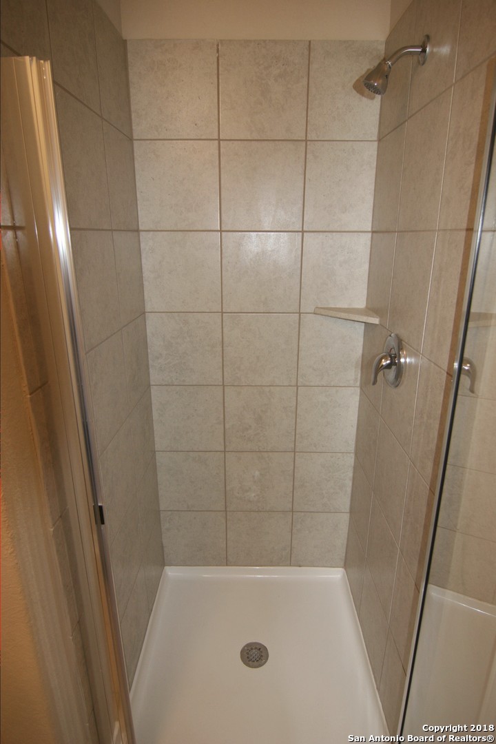 8735 Fischer Falls San Antonio TX 78254