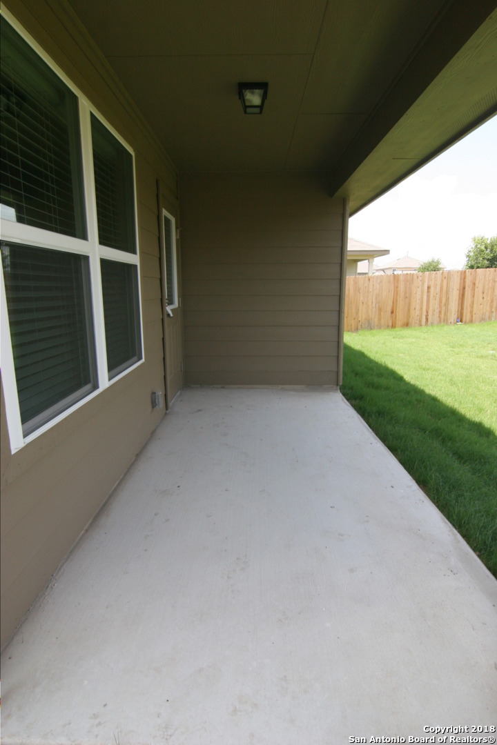 8735 Fischer Falls San Antonio TX 78254