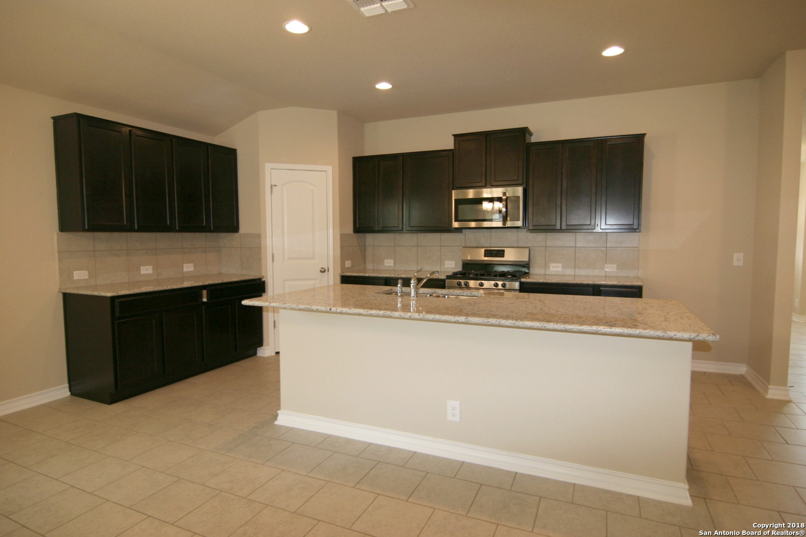 8735 Fischer Falls San Antonio TX 78254
